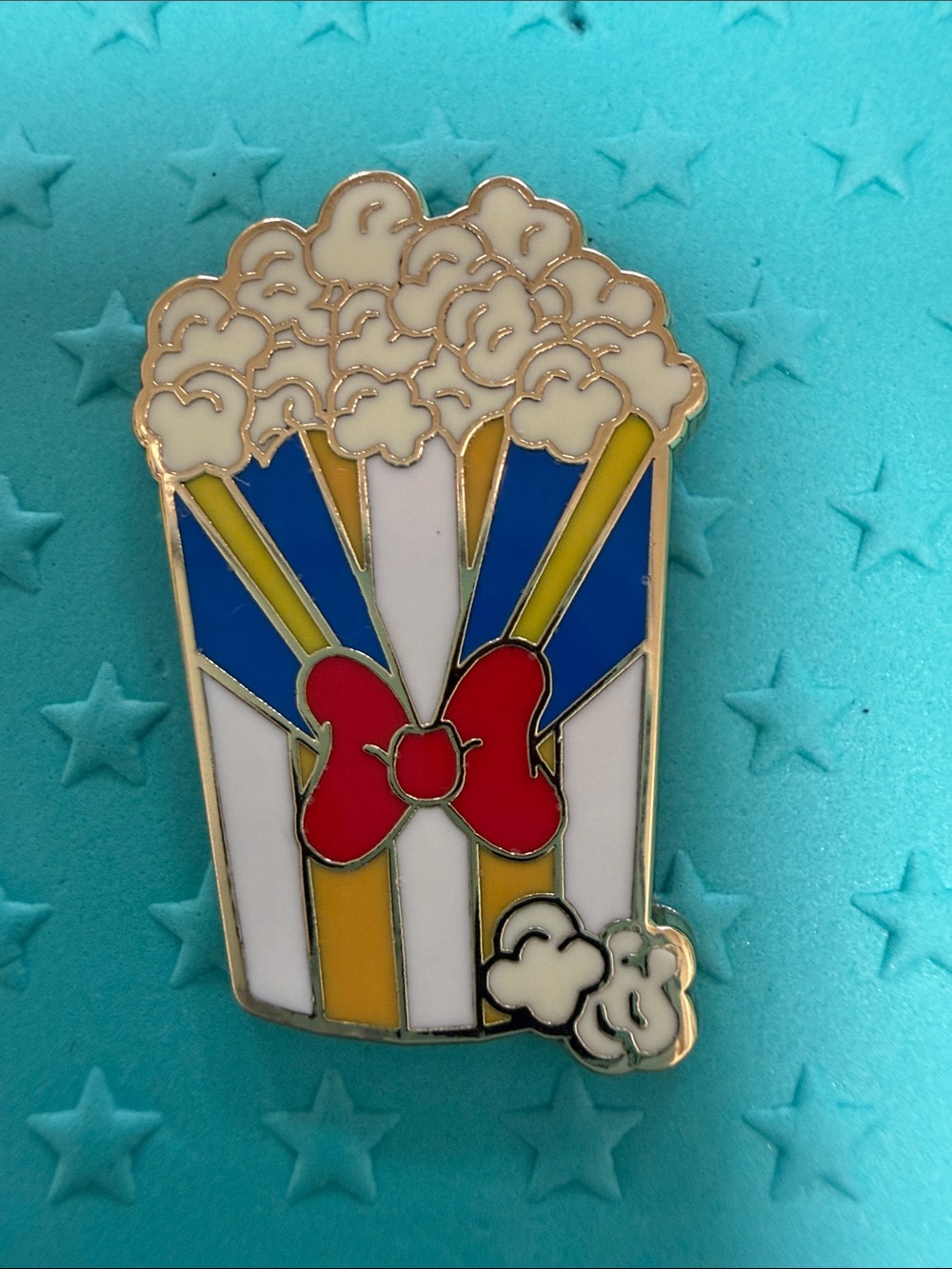Disney Parks Popcorn Bucket Series 28 Mystery Pin - Donald Duck